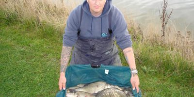 Duane 24lb9ozWEB.jpg